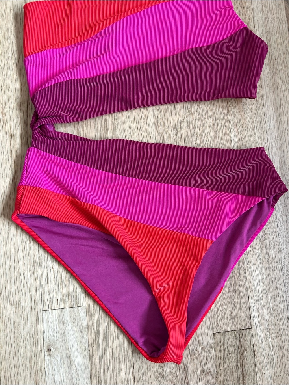 BEACH RIOT joyce one piece swimsuit cutout be mine colorblock pink size M - Picture 9 of 12